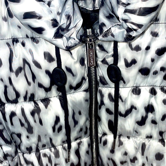 Calvin Klein women’s vest jacket, size large - Picture 3 of 5